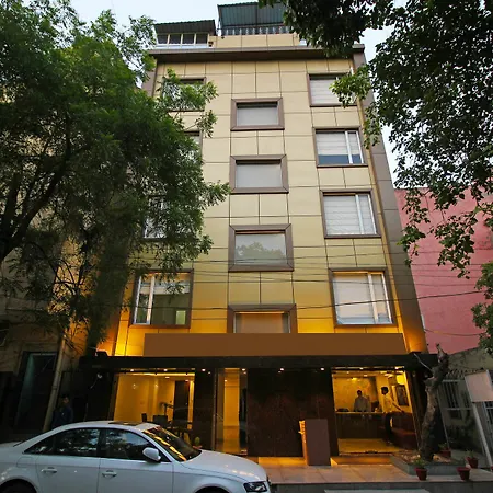 Oyo Rooms 744 Near Blk Hospital